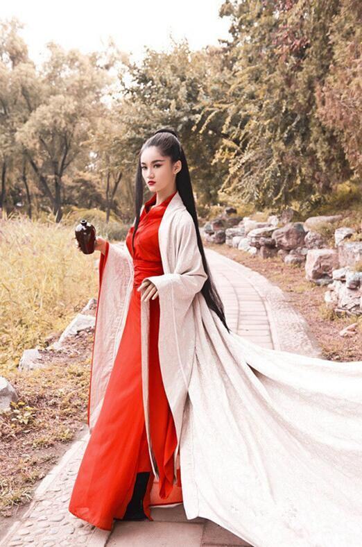 影楼摄影写真主题古装女性感侠女东方不败反串走秀cosplay演出服