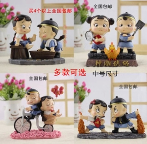 汽车摆件创意洗脚摆件阿二情史情侣结婚婚庆家居装饰汽车树脂摆件