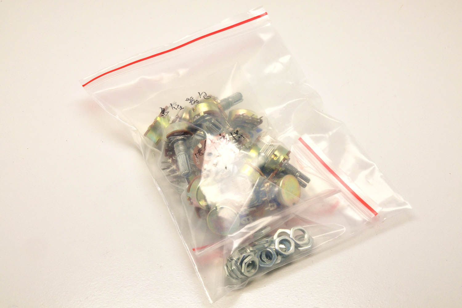 WH148型电位器包 单双联18种常用阻值各1只 长柄和短柄B500K-1K