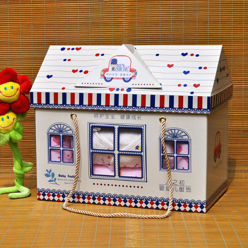 Coffret cadeau pour nouveau-né - Vêtements + Fournitures - Ref 1976648 Image 1