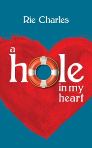 【预售】A Hole in My Heart