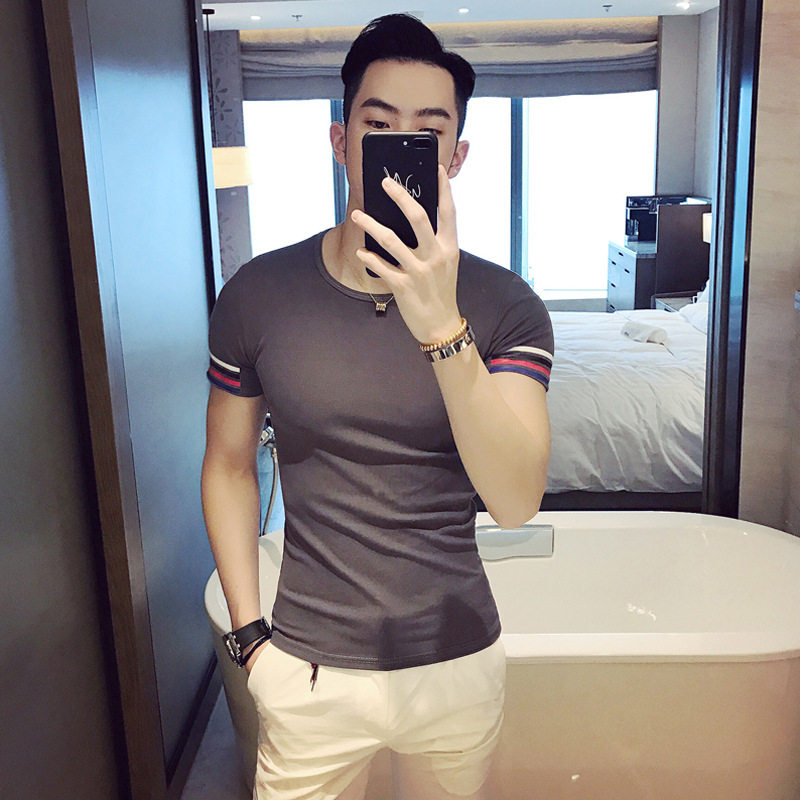 韓國簡約三條杠拼色彈力緊身短袖T恤男個性健身運動緊身體恤衫男在類目 男裝, T恤中 - 來自Buy2taobao.com提供專業的淘寶代購服務