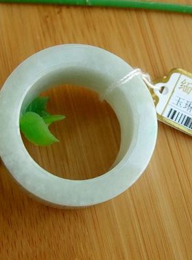 93114实拍中 缅甸玉天然纯A货翡翠玉 超大号玉扳指内径23.5MM送证