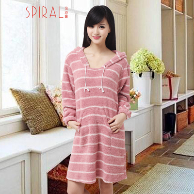 司派罗秋冬睡衣连帽休闲裙
