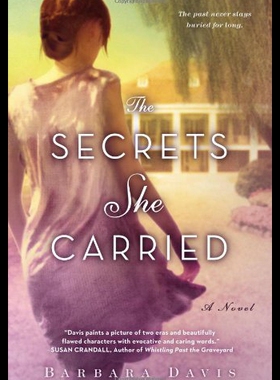 【预售】The Secrets She Carried