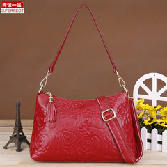 Show bags a flower leather goods women's baodan winter new stylish little bag shoulder bag 2015 tassels Messenger bag