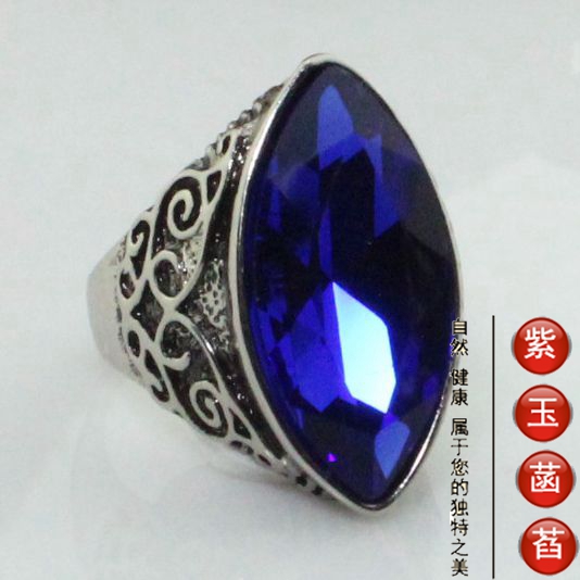 男士戒指女欧美复古朋克饰品蓝色马眼霸气摇滚宝石情侣戒