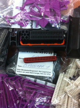 1355171-1 泰科/安普 TE/AMP 81P连接器外壳 护套 进口原装正品