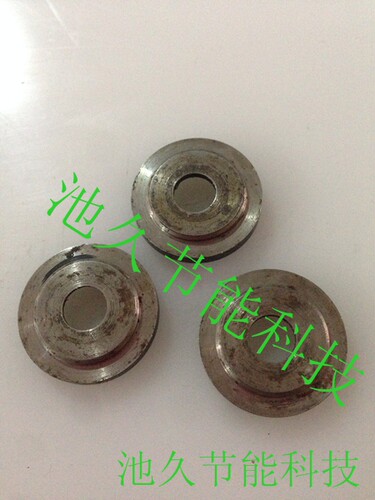 缝纫机配件 ZN-90大白扣 装钉机4-19
模具套