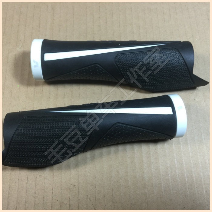 Poignées de vélo - Ref 2345486 Image 3