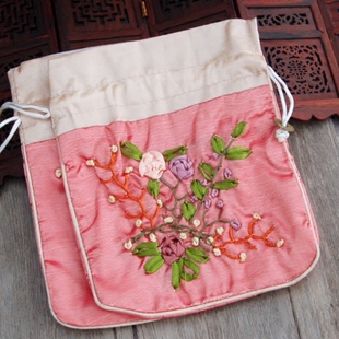 丝绸首饰袋 民族风手工绣花铜钱抽包高档锦囊小布袋佛珠袋粉红色