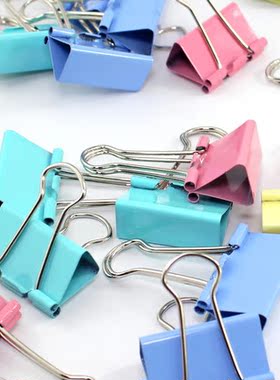 立信长尾夹 8555彩色燕尾夹 立信19mm彩色长尾夹（ 40只/筒）