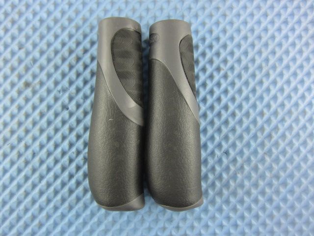 Poignées de vélo - Ref 2339256 Image 1