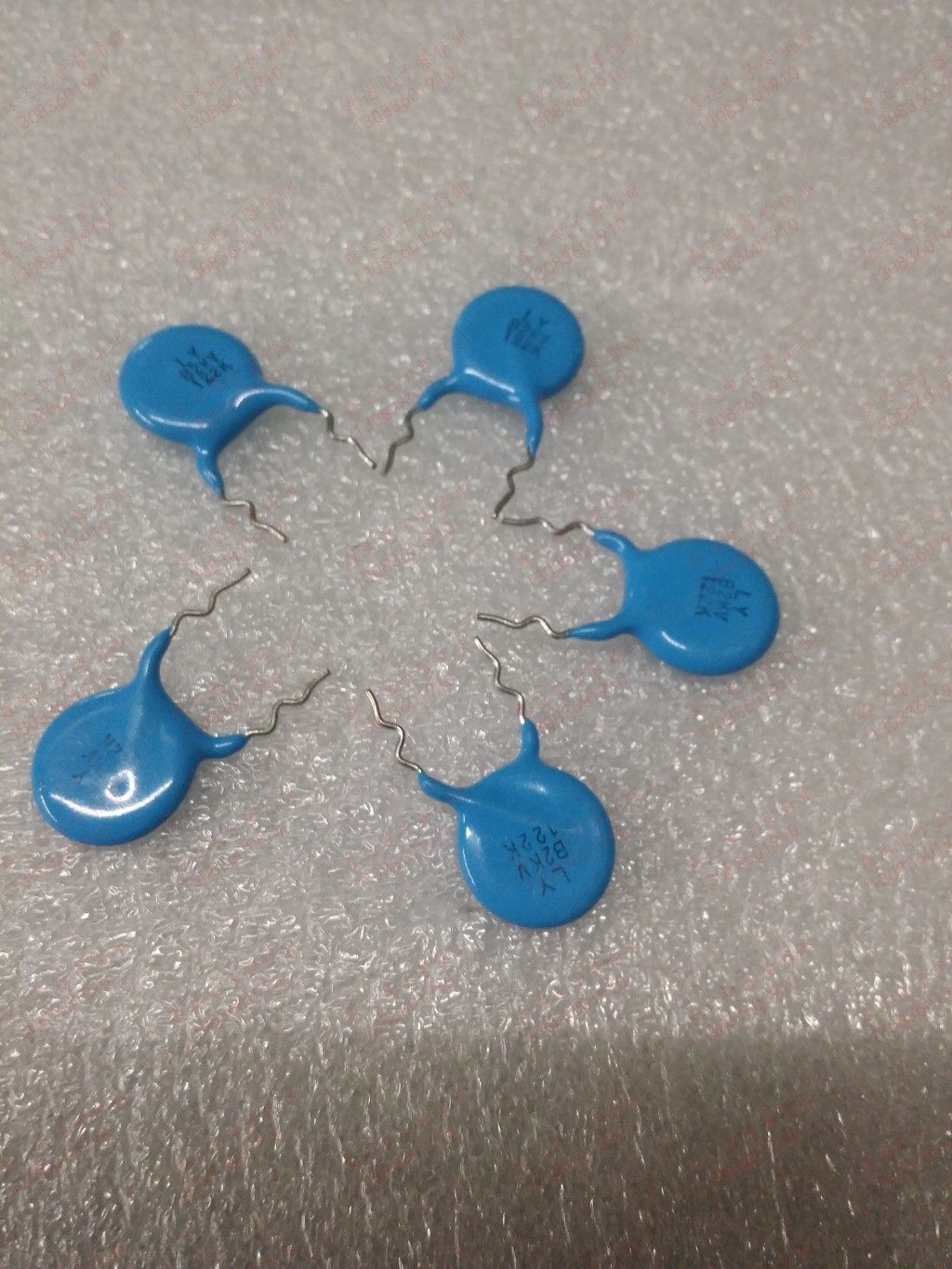 2KV122高压瓷片电容2KV1200PF 彩电逆程电容2KV1N2J 大芯片