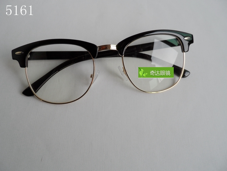 时尚金色圆框配近视眼镜
