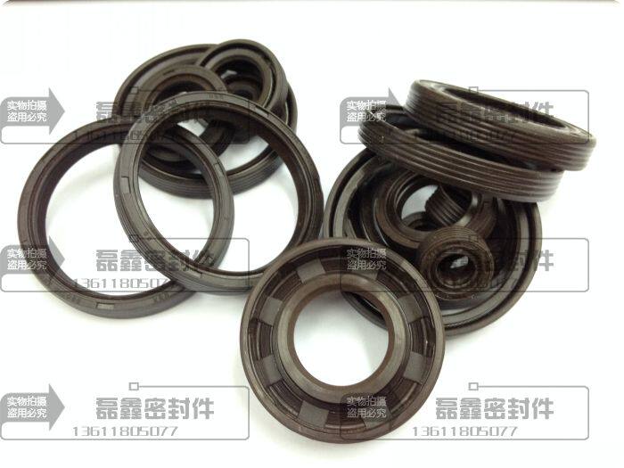 UKS油封 ：                                                                 外型上： 外带环状螺纹，内置二道唇口    功能上： 安装容易方便，加强防止内泄漏增加密合度和稳定性  设计上： 多层密封，多关卡线接触密封性更佳