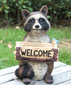 欧美订单 摆件饰品家居别墅庭院花园装饰憨憨浣熊欢迎牌钥匙盘