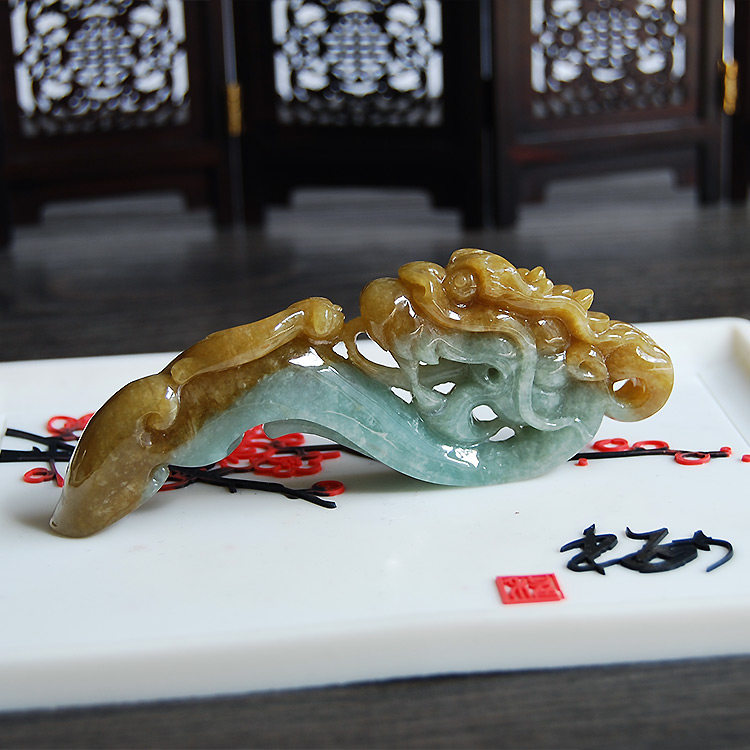 特价促销 玉雕艺术品 天然翡翠A货镂空精雕威猛双色貔貅龙钩证书