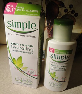 英国simple light轻柔型保湿滋养乳液125ML适合油偏干肌肤