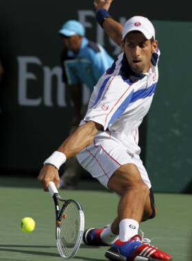 体育海报德约科维奇网球房间客厅咖啡厅酒吧家居饰品装饰画T1202A