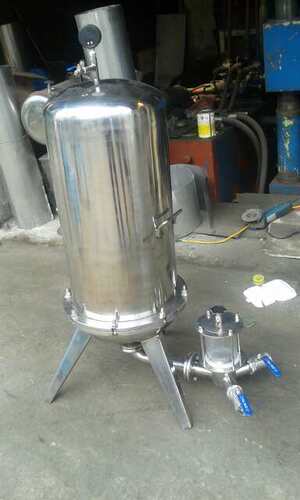 220不锈钢硅藻土过滤器 白酒 水过滤器，新型过滤机，