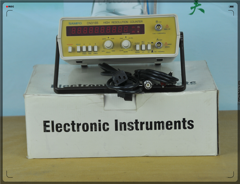 CN3165频率计 日本SHIMPO A通道:0.01Hz-100Hz B:50MHz-1300MHz