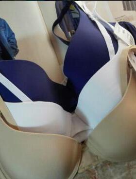 光面模杯文胸 可拆肩带文胸*尺码偏大3色70AB.75ABC,80BCD,85/90D