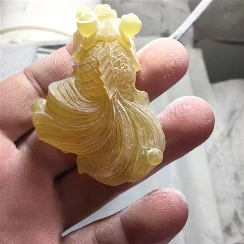 蜜蜡雕刻金鱼  蜜蜡金鱼雕刻 参考样品可代工