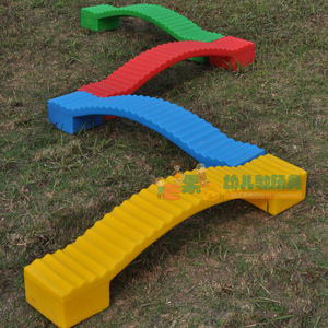 塑料独木桥 幼儿园早教儿童感统训练器材游戏桥加厚平衡木 FNG