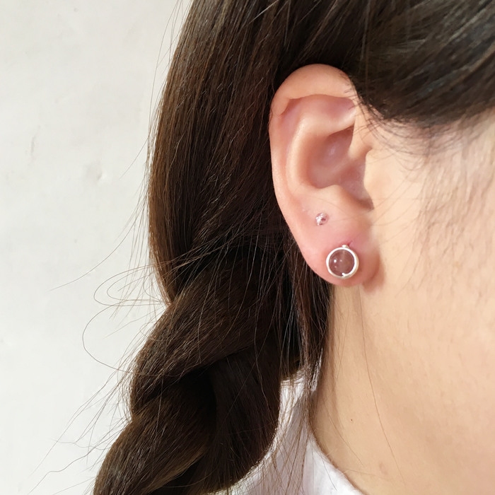 手工草莓晶甜美风足银旺桃花耳钉