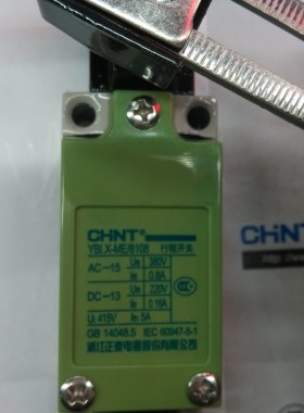 正泰 行程开关微动 限位开关 YBLX-ME/8108 8104 8111