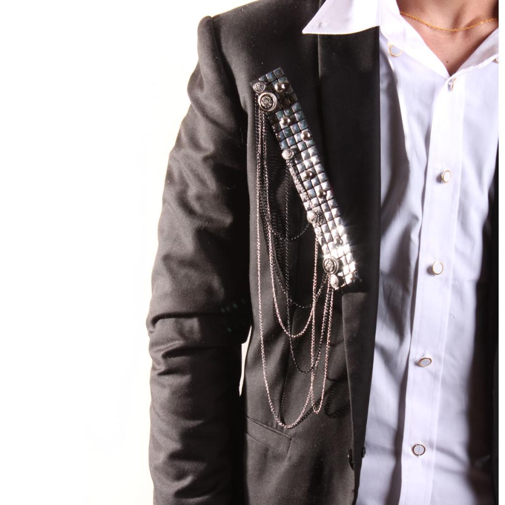 Broche homme en autre - Ref 1179358 Image 1