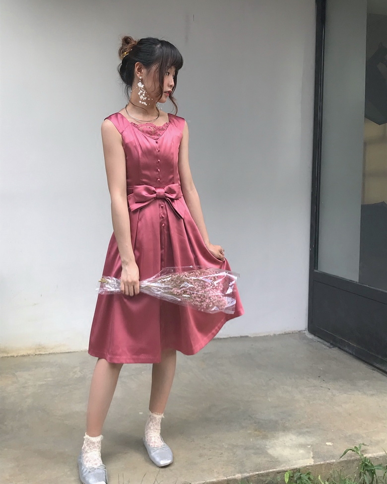 贵牌pbd美到第二天还想连衣裙