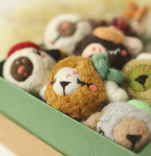 【羊咩咩】AFTERFLY原创超可爱萌软羊毛毡小羊胸针钥匙扣挂件