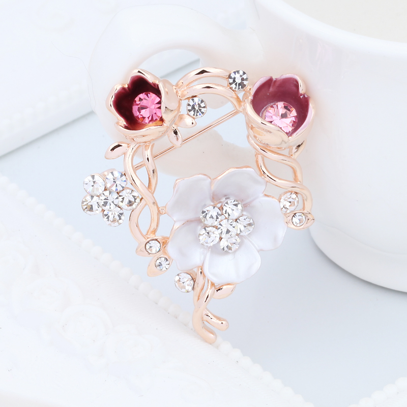 Broche femme YA BAO en Zircon diamant - Ref 1188010 Image 1