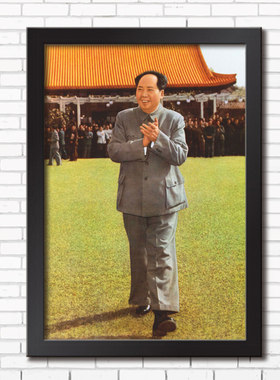 毛泽东主席全身像书台摆设件海报