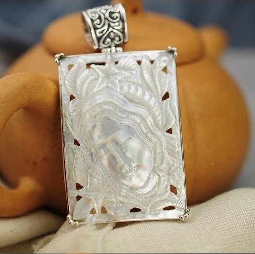 S925纯银复古印尼巴厘岛手工天然彩贝美人像个性高档女士吊坠挂坠