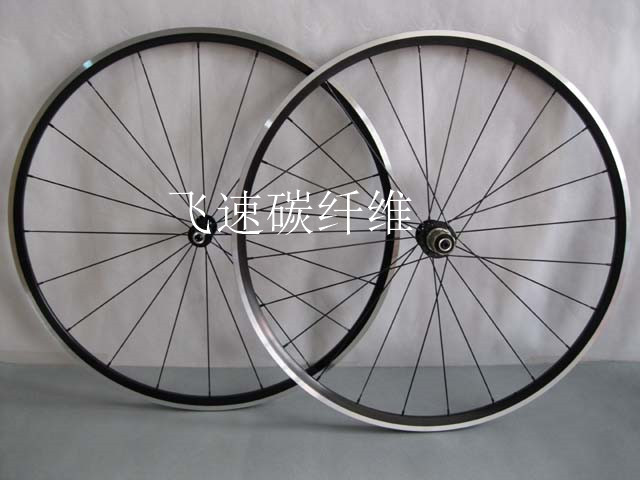Roues de vélo cyclisme sur route - Ref 2371832 Image 1