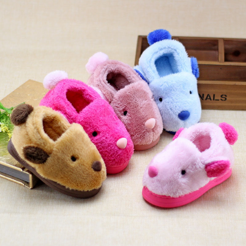 Pantoufles enfants en suède pour hiver - semelle caoutchouc - Ref 986152 Image 1