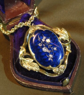 SOLD VICTORIAN西洋臻藏 18K金皇家玑镂珐琅 钻石吊坠＆古董盒