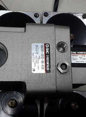 原装SMC电磁阀VEX3701-101TZ-BN-X129+两个电磁阀VO307-1TZ