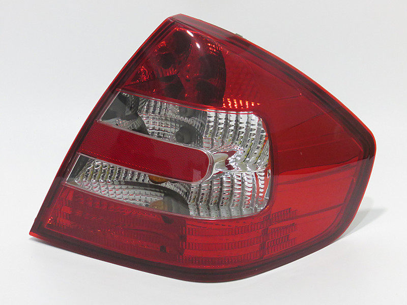 适配海南马自达福美来二代尾灯福美来2代尾灯后大灯防追尾灯车灯