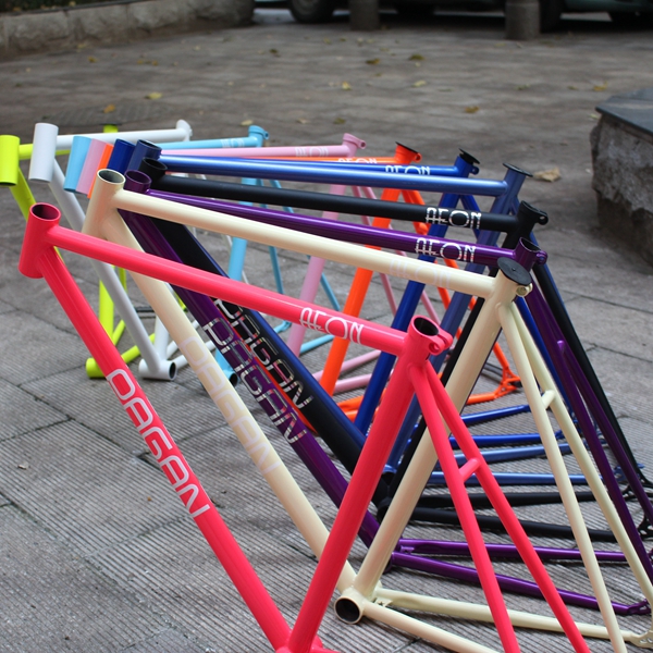 柱男单车 特价产品 pagan aeon 4130 入门死飞 平花车架