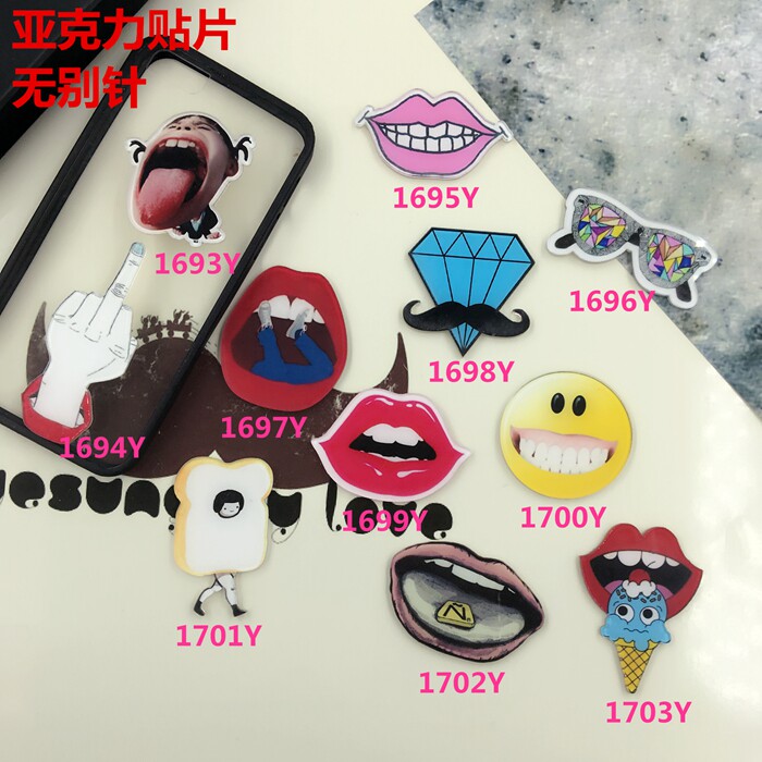 Broche en plexiglas - Ref 1183894 Image 1