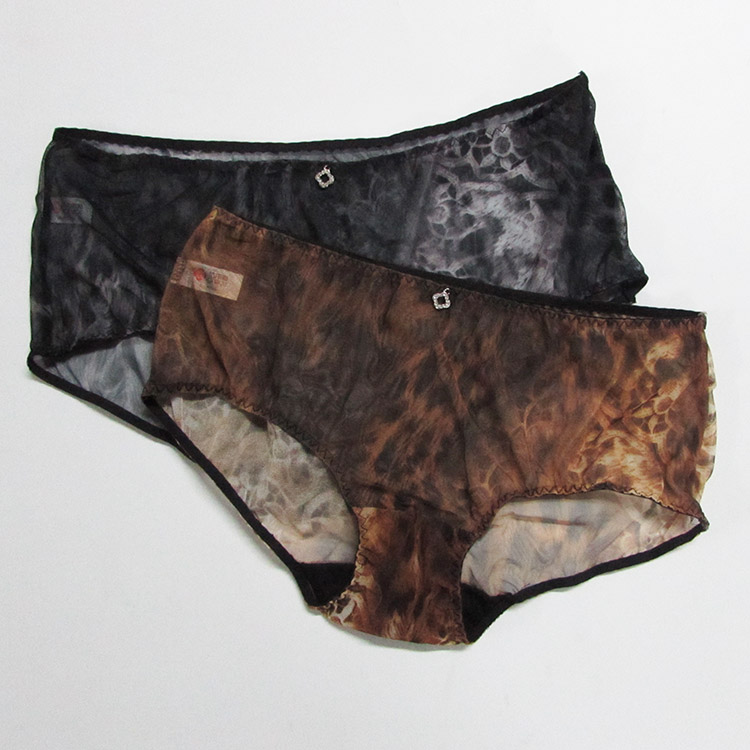 洁莉雅 透明性感豹纹女士三角裤 钻饰网纱sexy女内裤夏日透气超薄在类目 女士内衣/男士内衣/家居服, 内裤中 - 来自Buy2taobao.com提供专业的淘宝代购服务