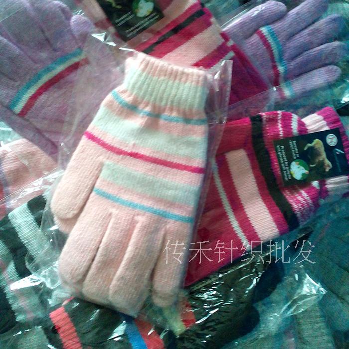 热销特价冬季保暖手套批发 男女款式多样魔术手套厂家直销尾货