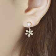 Cool na Korean version of newest jewelry earrings small fields breathe sweet lady five Ye Huaer faux Pearl rhinestone ornament girl 2062