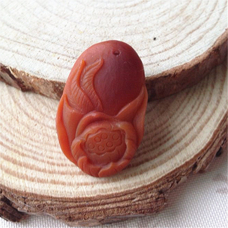 正宗凉山南红玛瑙莲花吊坠雕件 柿子红玉石荷花朵雕刻小挂饰项坠