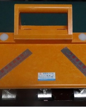 防误型隔离器HD11FA-200/38刀开关3P4P200A全铜A级防误闸刀开关