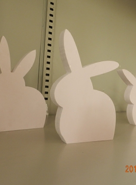 黑白色木质兔子时尚风婚礼小摆件